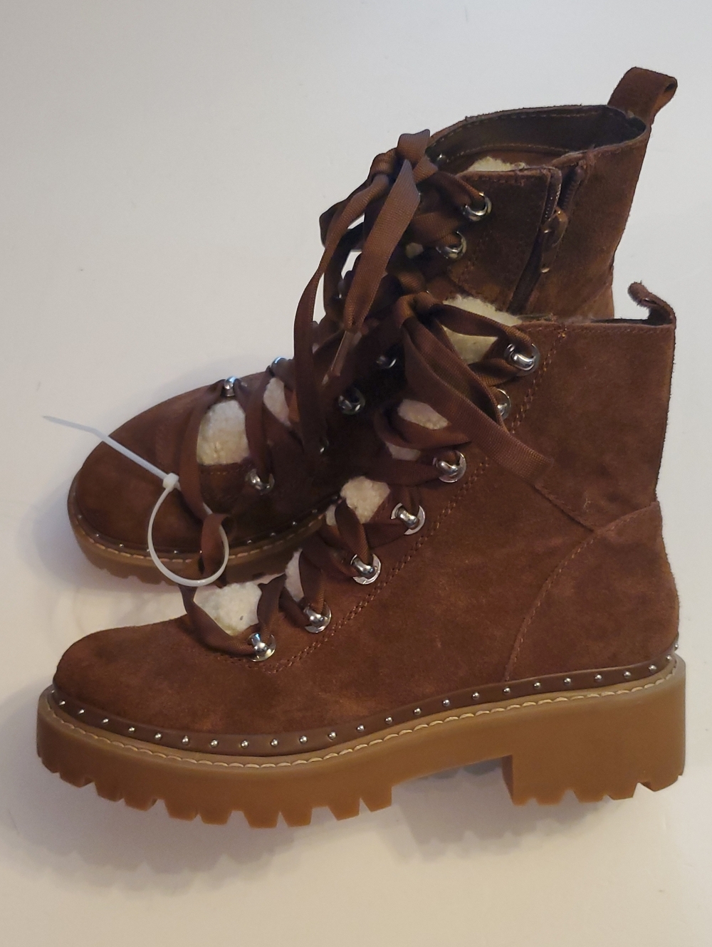 Steve Madden RainierBrown Suede Lace-Up Platform Ankle Boots.
